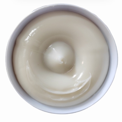 Grease para lubrificação ideal de peças de rolamento e deslizamento em ambientes industriais